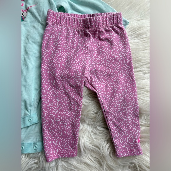 Baby girl Nike matching set size 9 months - Picture 4 of 7